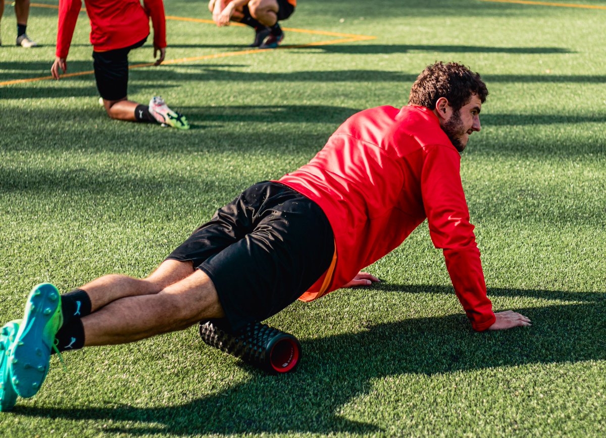 b1socceracad3my's tweet photo. π΄πΉ COME ON... just 5 more minutes and we start with a new broadcast on our #Twitch channel!!! https://t.co/vX36K2PRcL #B1Training #B1Players https://t.co/SrDl24sE6P