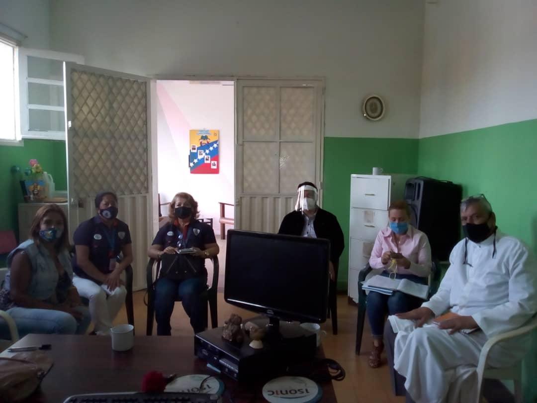 Circuito 20 reunión de directores en el CEI Rafael Nogales Méndez 💞✍️ <a href="/charlychaves/">Charly Rojas Chaves</a> <a href="/clifpsc/">CLIFPMV Municipio San Cristóbal</a> <a href="/DGSEMPPE/">DIRECCIÓN GENERAL DE SUPERVISIÓN MPPE</a> @psuvaristobulo <a href="/redaranero2/">RED INTERCIRCUITAL EL ARAÑERO 2</a>