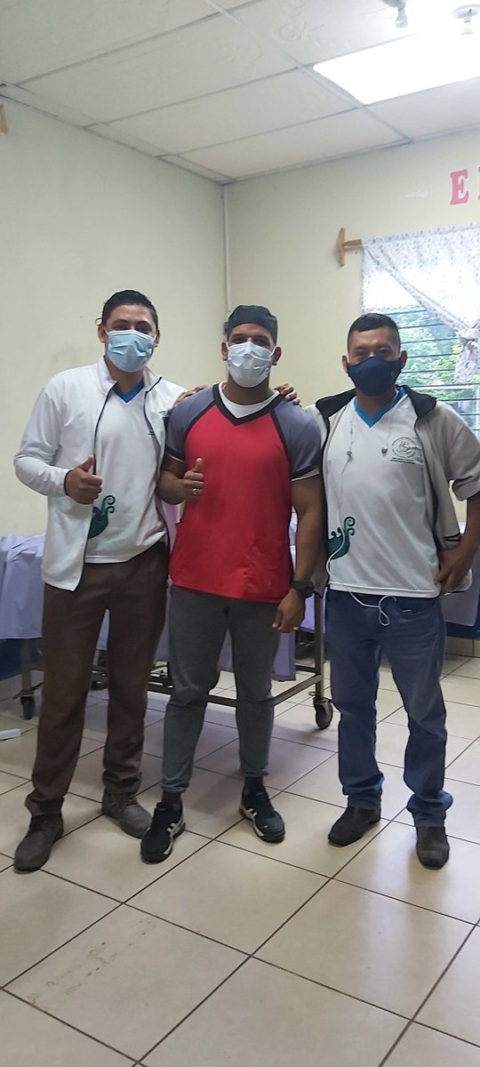 AlainAlvarezAg1's tweet photo. Un día como hoy hace 22 años llegaron los primeros médicos cubanos a guatemala y desde entonces no hemos parado de trabajar en conjunto por la salud del pueblo guatemalteco. @BSayaxche . Equipo de Salud, Distrito El Naranjo. #22añosbmcguatemala @Guerrerotony161 @Aclau1991 https://t.co/XKq4ocqhoD