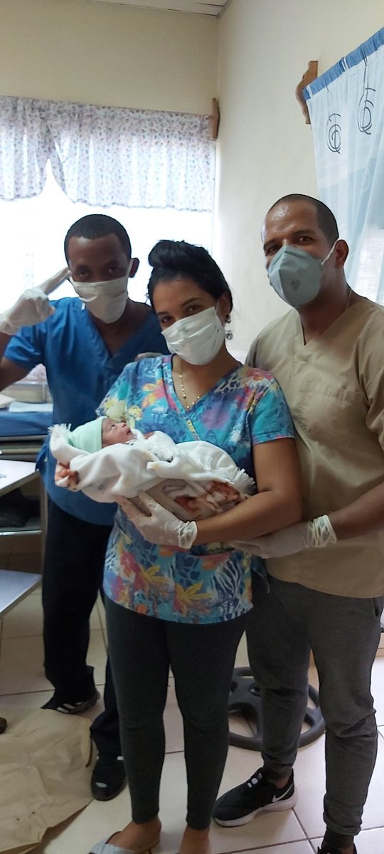 AlainAlvarezAg1's tweet photo. Un día como hoy hace 22 años llegaron los primeros médicos cubanos a guatemala y desde entonces no hemos parado de trabajar en conjunto por la salud del pueblo guatemalteco. @BSayaxche . Equipo de Salud, Distrito El Naranjo. #22añosbmcguatemala @Guerrerotony161 @Aclau1991 https://t.co/XKq4ocqhoD