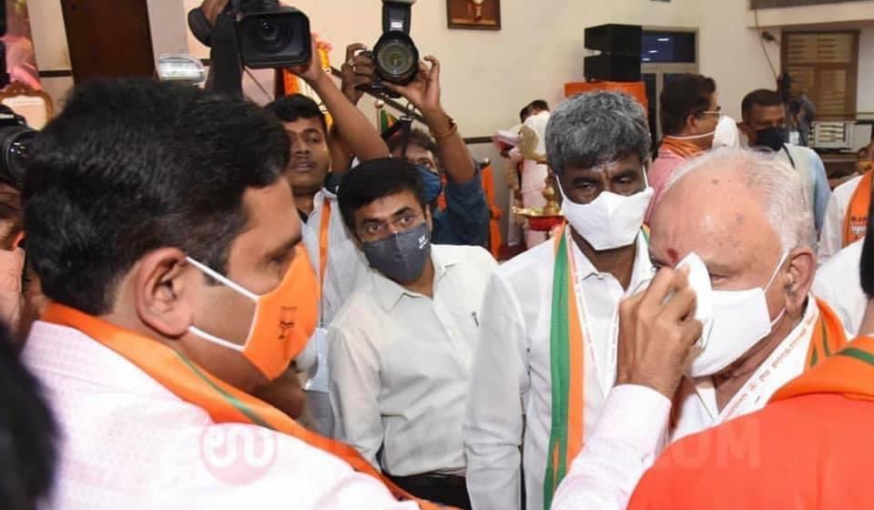 imSidduBJP's tweet photo. ನಾ ಕಂಡಂತೆ ಅಪ್ಪ-ಮಗನ ಆದರ್ಶ ಬಾಂಧವ್ಯ : -ಹೆಚ್.ಹಾಲಪ್ಪ

Plz read full article- https://t.co/NzbcE3LIrq https://t.co/omc8BCheEY