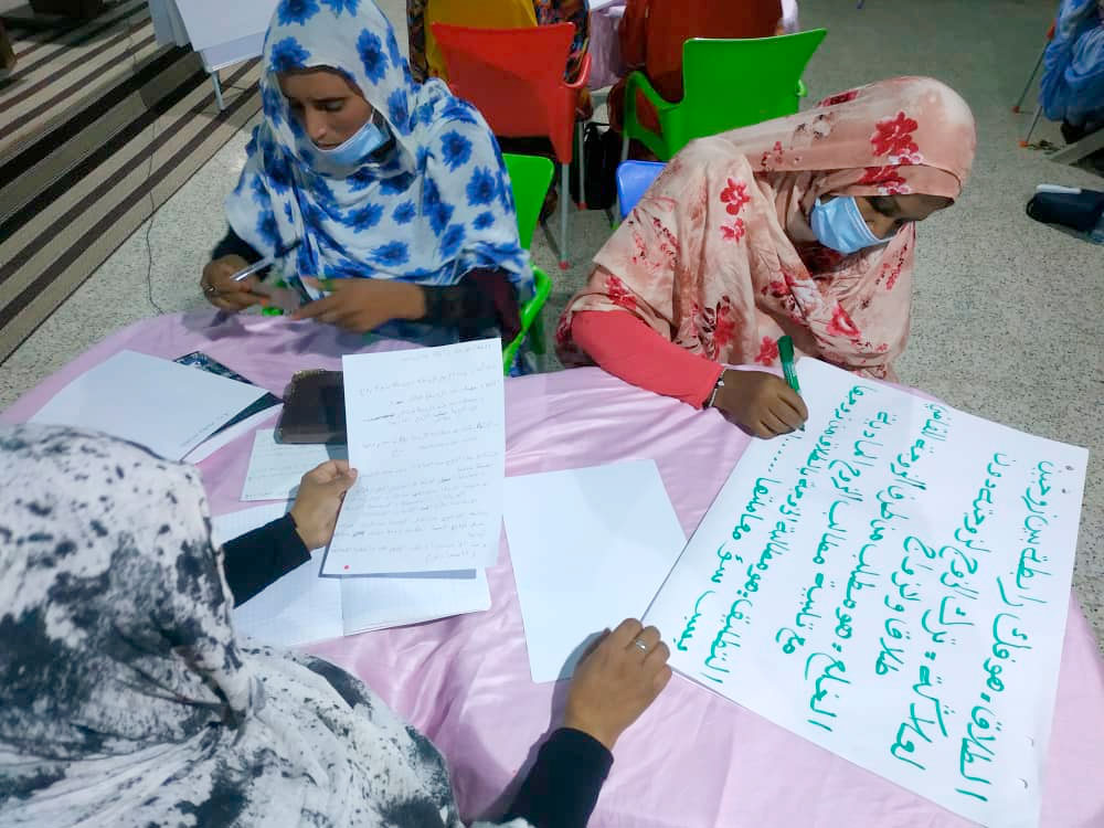FiSahara's tweet photo. Days three and four of the #FiSahara's #ImpactWorkshop equipped participants with new tools that will help Sahrawi women address issues such as #BreastCancer, #divorce and others around #GenderEquality. https://t.co/iIEXpS2lo0 #WesternSahara #BreakingTheSilence https://t.co/ETWRGYh57O