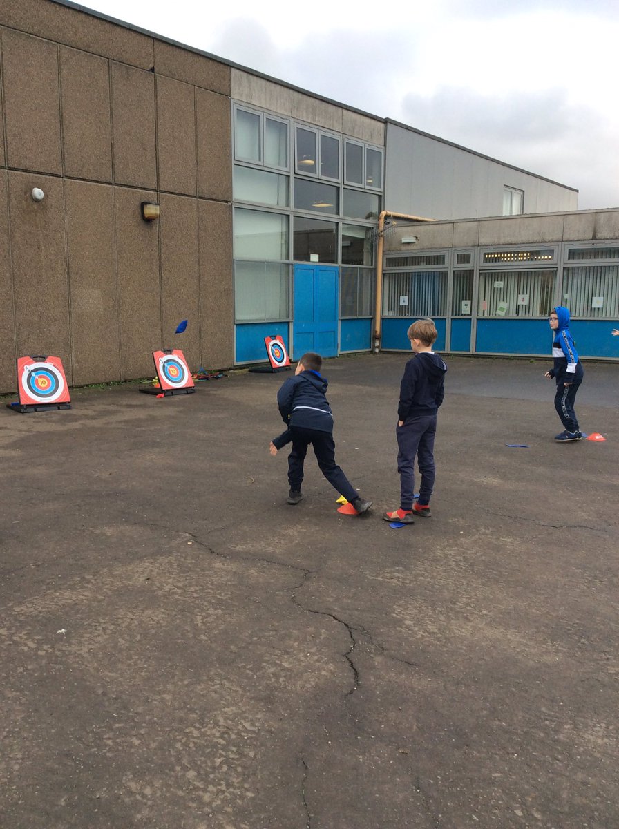 MrCRoom8HPS's tweet photo. Room 6 had a great time with our @NLActiveSchools coaches today learning about targeting and archery. An excellent prize for our efforts with the #NLWalktoSchoolWeek https://t.co/c3h0Q7NRjq