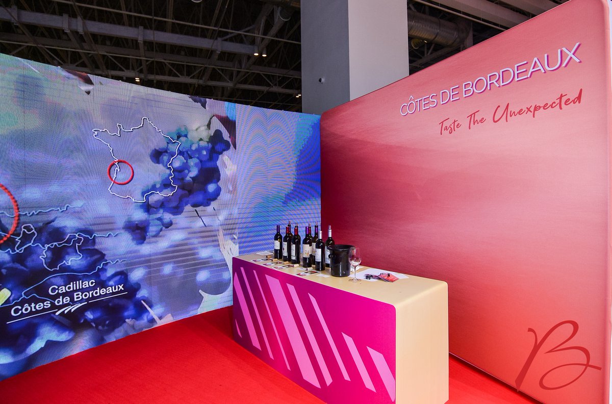 *INTERNATIONAL*
Hier s'est terminée la Tournée des <a href="/VinsdeBordeaux/">Les Vins de Bordeaux 🍇</a> en Chine ! Retour en image sur cette opération qui a mis à l'honneur nos vins des #CôtesDeBordeaux dans 4 villes chinoises. Mission réussie ! #vins #export