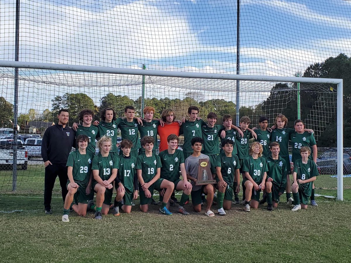 CoachNguyen_'s tweet photo. Might as well do it back to back 🏆🏆

A Coach is nothing without their players and this senior class was special. Real special. They left a legacy to certainly be remembered. https://t.co/s1hFbxlWxp