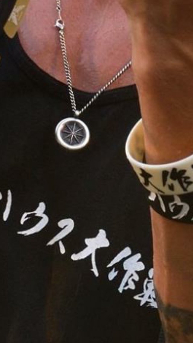 Kafuka0222's tweet photo. #ZASOO
の天井。どこかでみたのとにてる🤫
あっ。羅針盤。細美さんだ。
#細美武士
貴方が私の羅針盤です🙂
迷いやモヤモヤをいつも拭い去ってくれる。
昨日より、明日より、今日が大好き🍀😌🍀そう思わせてくれる🤩 https://t.co/8clqCswW0n