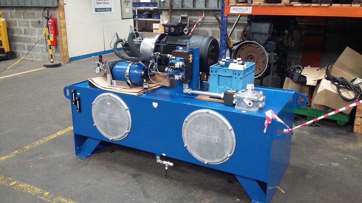 Cette centrale hydraulique a été nettoyé suite à un incendie. Le client a pris la décision d'investir dans du matériel neuf. 
Demolin Normandie l'a donc accompagné dans son choix et l'installation d'une nouvelle centrale hydraulique de notre partenaire <a href="/BoschRexrothFR/">Bosch Rexroth France</a>.