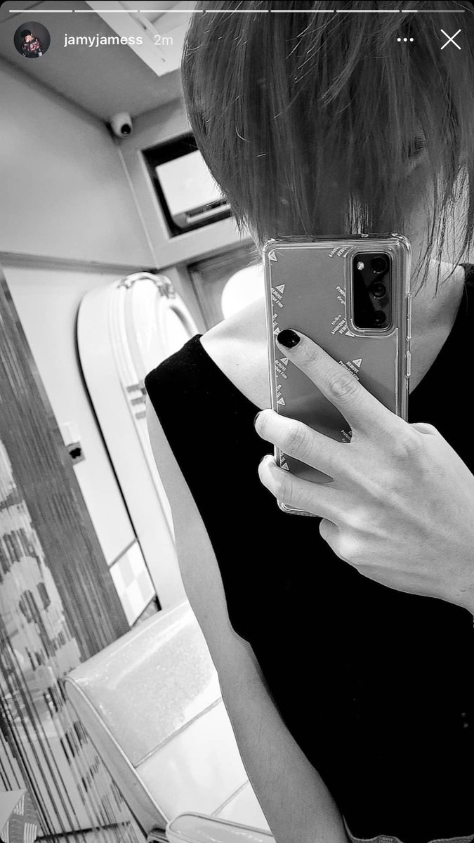 jjennees's tweet image. ลองเอาเข้าเว็บปรับสีก็คือ...