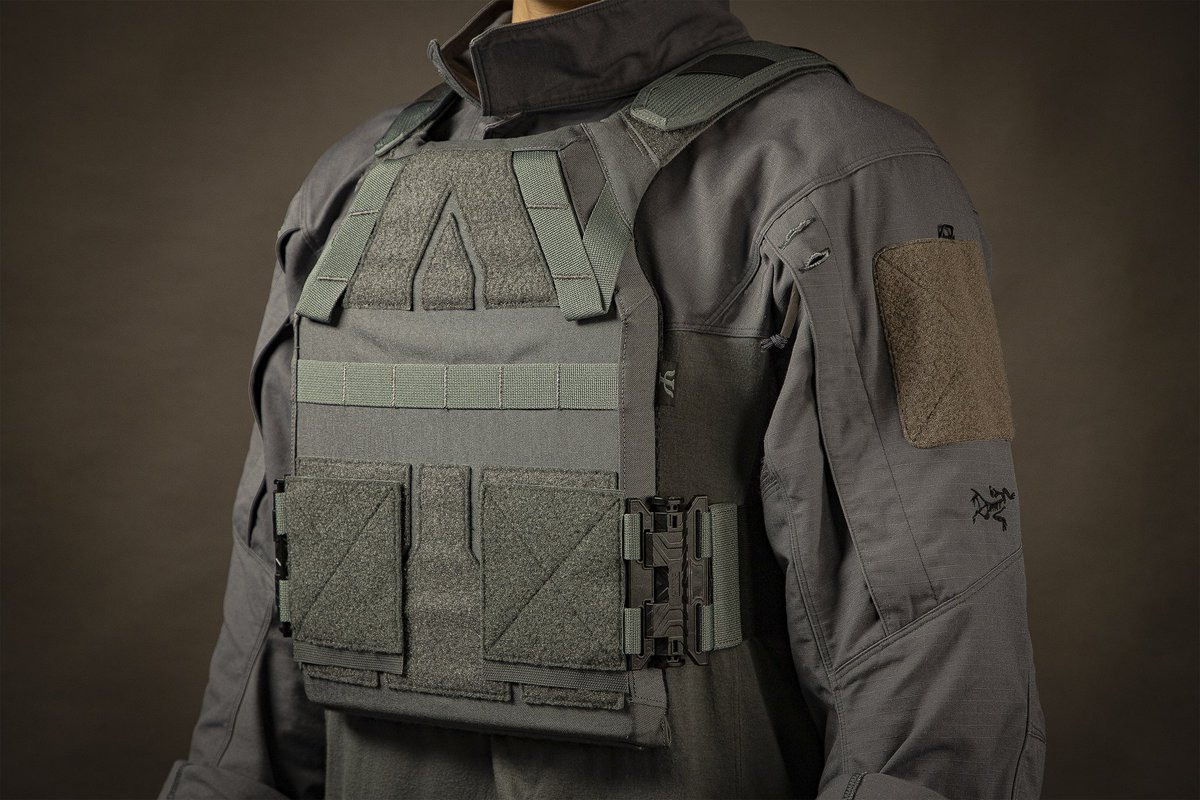psigear's tweet photo. PSIGEAR® MPCS™ PX-2 Plate Pouch+Elastic Cummerbund+Hinge™ Front Adapter
#psigear #psigearmpcs #platecarrier #platepouch #bodyarmor #sapiplates #multicam #multicampattern #1947llc #mmitextiles #gearmaker #tacticalgear #tacticallife #staytactical https://t.co/SXU0YvmRYf
