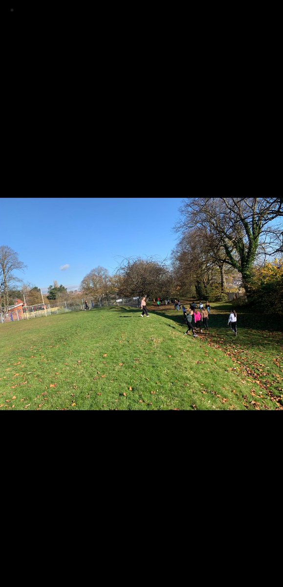 MrDTerfel's tweet image. Am le braf i gwblhau ein milltir ddyddiol 🚶‍♀️🚶👌
A fabulous setting to complete our daily mile 🚶🚶‍♀️👌 @AYPBarry @ValeSportsTeam 

#6SS #6MP