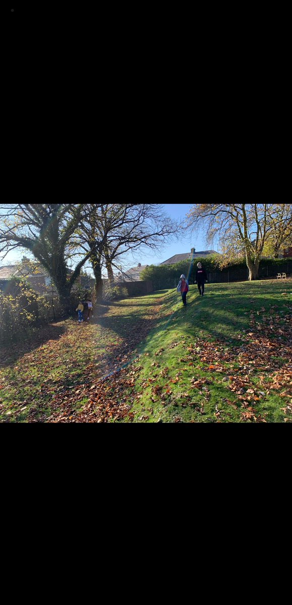 MrDTerfel's tweet image. Am le braf i gwblhau ein milltir ddyddiol 🚶‍♀️🚶👌
A fabulous setting to complete our daily mile 🚶🚶‍♀️👌 @AYPBarry @ValeSportsTeam 

#6SS #6MP