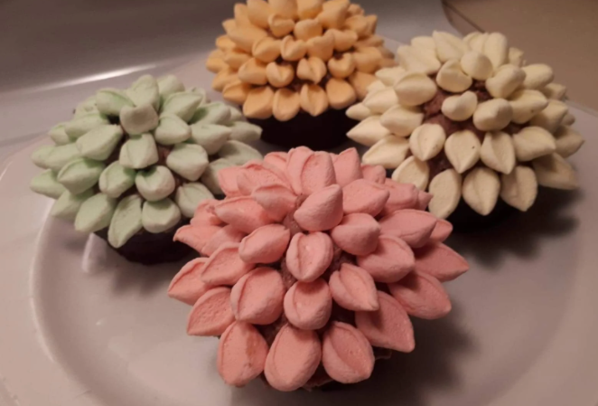LovinOven1's tweet photo. These lovely edible decorations are on sale @ 3.50 each. Grab them while you can!
#cakes #edibledecor #Vegan #Biden2020 https://t.co/6UnDO8efjD