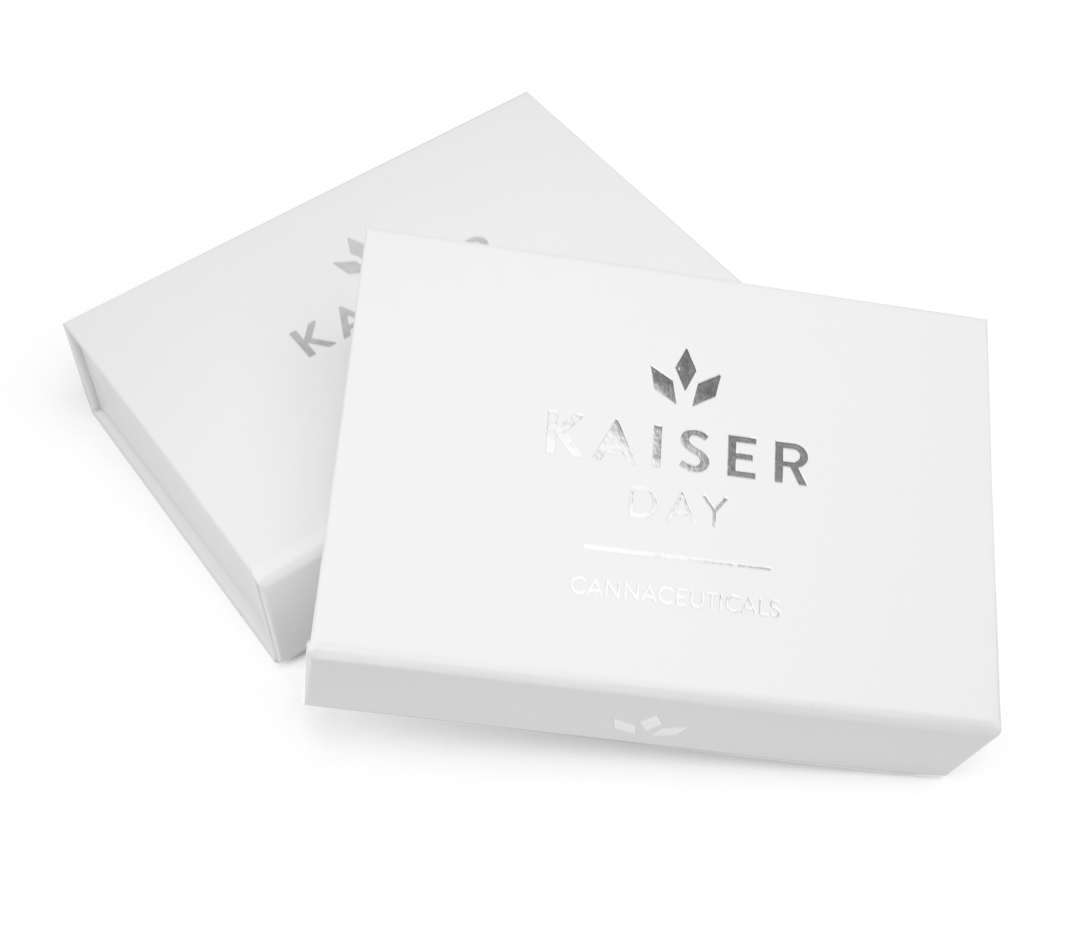 SunpackDotCom's tweet photo. Sunrise customizes high-end promotional packaging for CBD products.
#CBD #cbdpackaging #cbdoil #cannabisindustry #retail #cannabismedicines #Cannaceuticals #cannabidiol #luxurypackaging #branding #MADEinUSA #Packaging #packagingdesign #kaiserday #branding #cannabismedicines https://t.co/hUjZJc3rpJ
