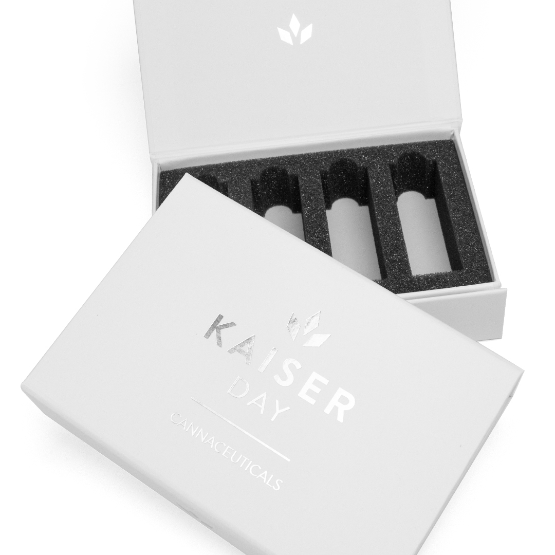 SunpackDotCom's tweet photo. Sunrise customizes high-end promotional packaging for CBD products.
#CBD #cbdpackaging #cbdoil #cannabisindustry #retail #cannabismedicines #Cannaceuticals #cannabidiol #luxurypackaging #branding #MADEinUSA #Packaging #packagingdesign #kaiserday #branding #cannabismedicines https://t.co/hUjZJc3rpJ