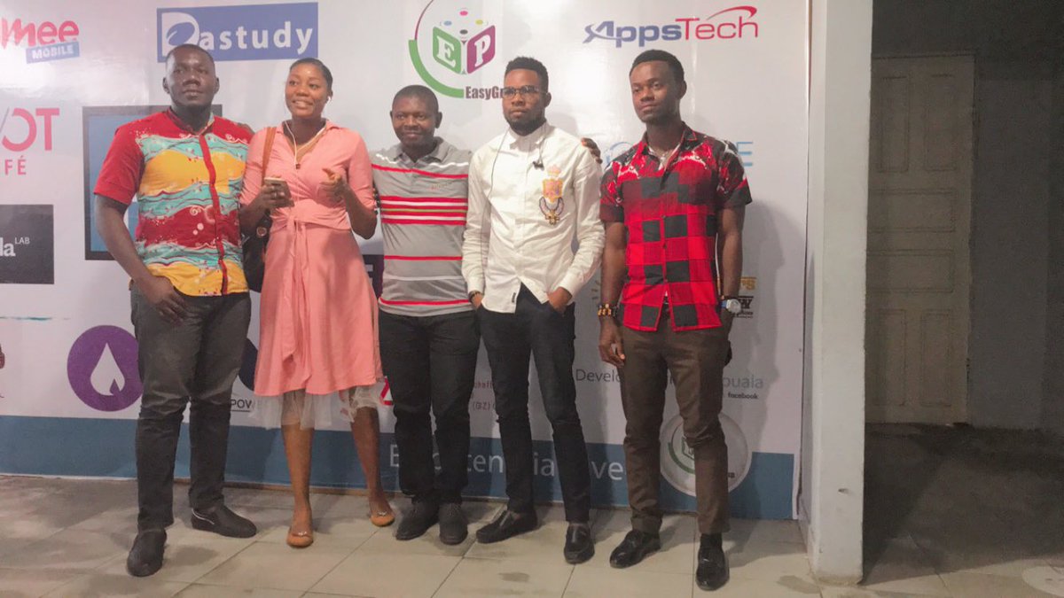 ActivSpaces's tweet photo. End of the day 2 and last day of this #AyadaLab 2019 Digital feedback session. 
C’est un plaisir pour Activspaces Douala d’avoir reçu les lauréats du #Cameroun pour ces 2 jours de travaux en vue de la clôture #AyadaLab 2019 et d’avoir échangé en ligne avec les autres pays. https://t.co/pLIlm6FPRj
