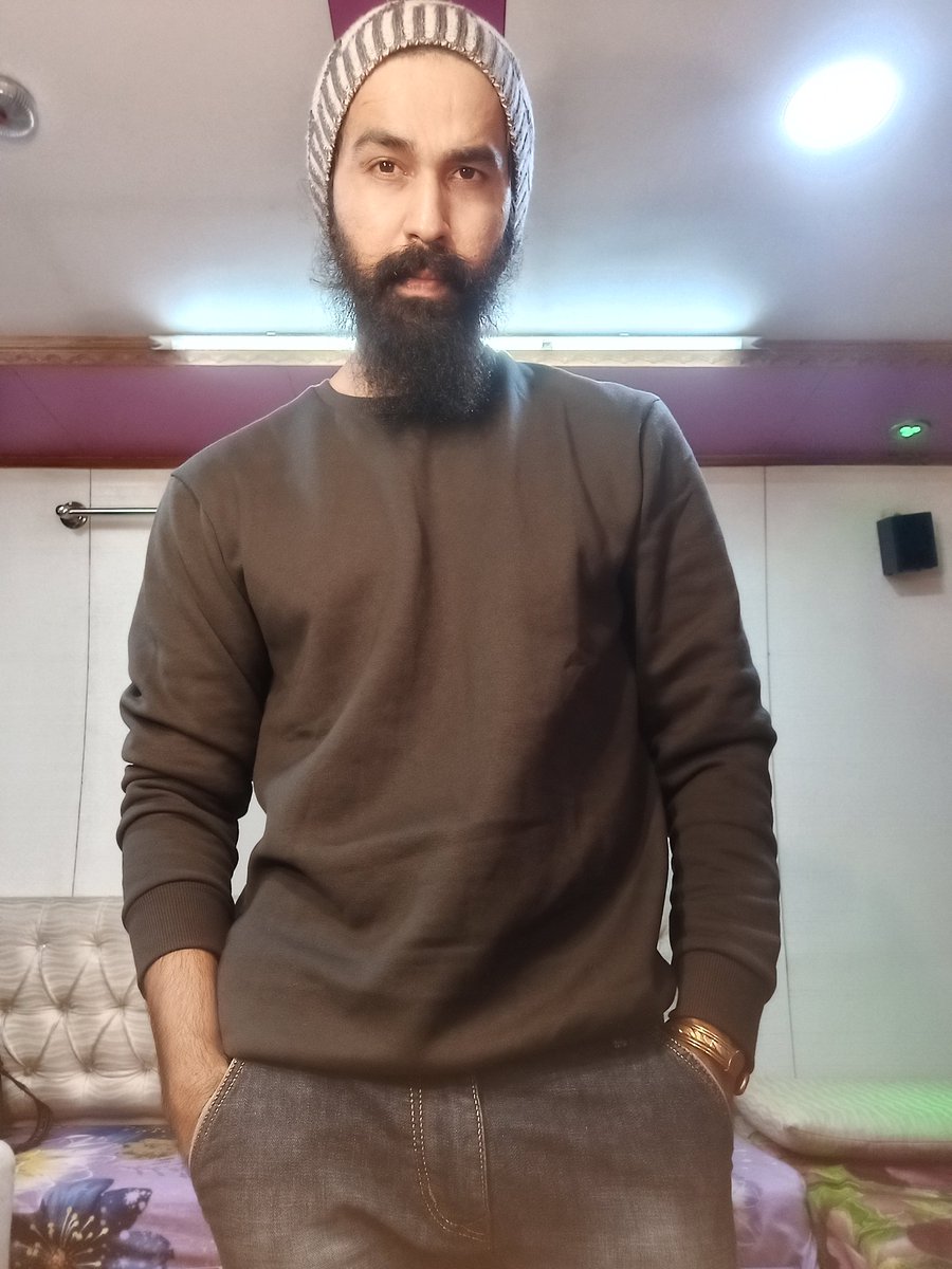 JaniChiragjani's tweet photo. Back in Action
😍 Back to shoot 📽
After 7 months
I am so happy to resume my shoot for my TELUGU MOVIE #KRACK with so much of happiness and with great energy around us ❤️
#staysafe #worksafe #krackinaction https://t.co/lp66igPMQ4