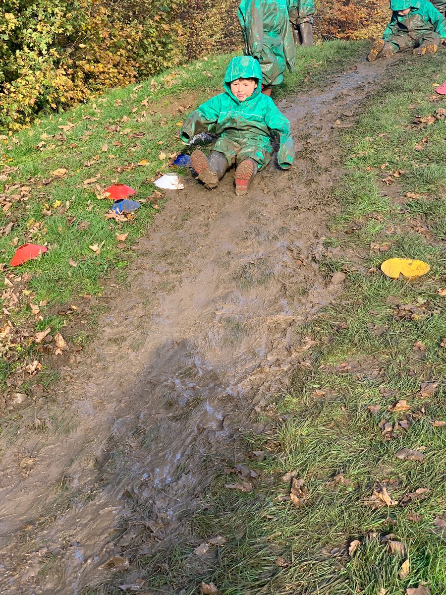YardleyGSchool's tweet image. Emerald Class - sorry if your children were a little muddy today... but they had a great time! #EYFSphysicaldevelopment