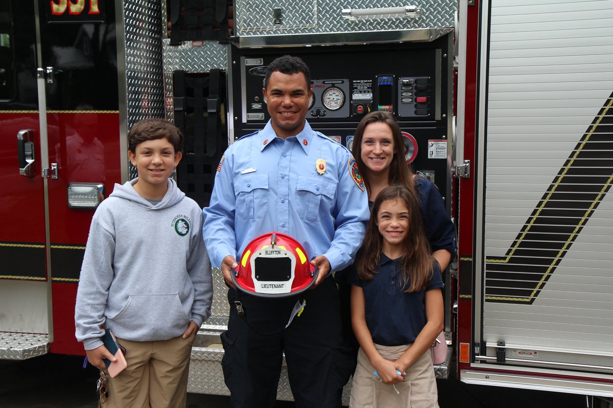 BlufftonFire's tweet photo. The Bluffton Township Fire District would like to congratulate Alex Sanchez on his recent promotion to the Rank of Lieutenant. Lt Sanchez is assigned to Shift 2 Station 37 (Palmetto Bluff).Thank you for your continued service to the citizens of the fire district. #blufftontwpfire https://t.co/Qqqo78dwXC