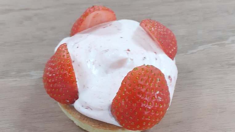 MakeItBlueMKT's tweet photo. Time for a treat?
If you're missing the tasty cakes sold by Bread A Manger - Manger Moi! stall in @makeitbluemkt, we've got good news. You can pop in at their shop in Market Place and get delicious cakes like this strawberry cream tart
https://t.co/XESIPEldVr
#MakeItBlueMKT https://t.co/pRbVUr2S8A