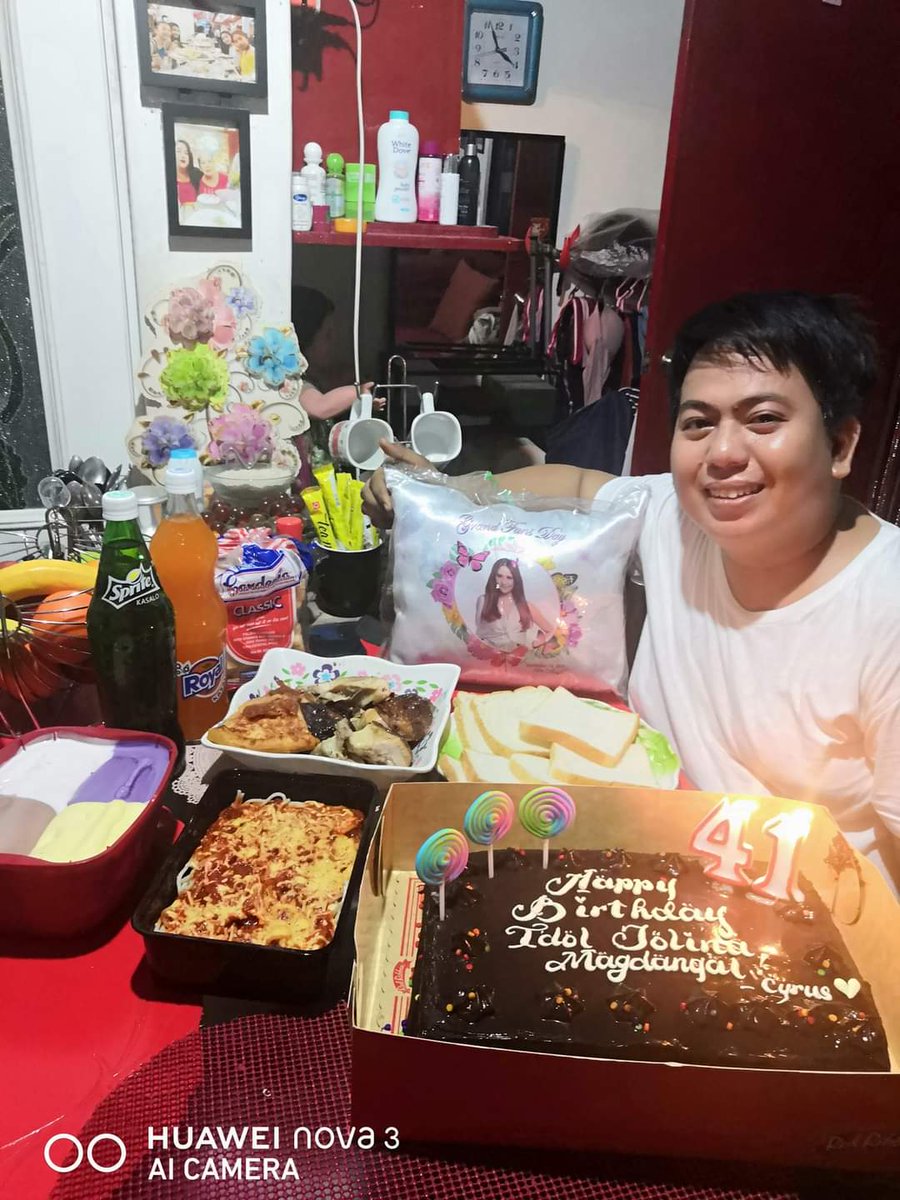 cyboard_24's tweet photo. We love you @mariajolina happy birthday idol, godbless always
#HBDMomshieJols https://t.co/xhVOYJsZBx