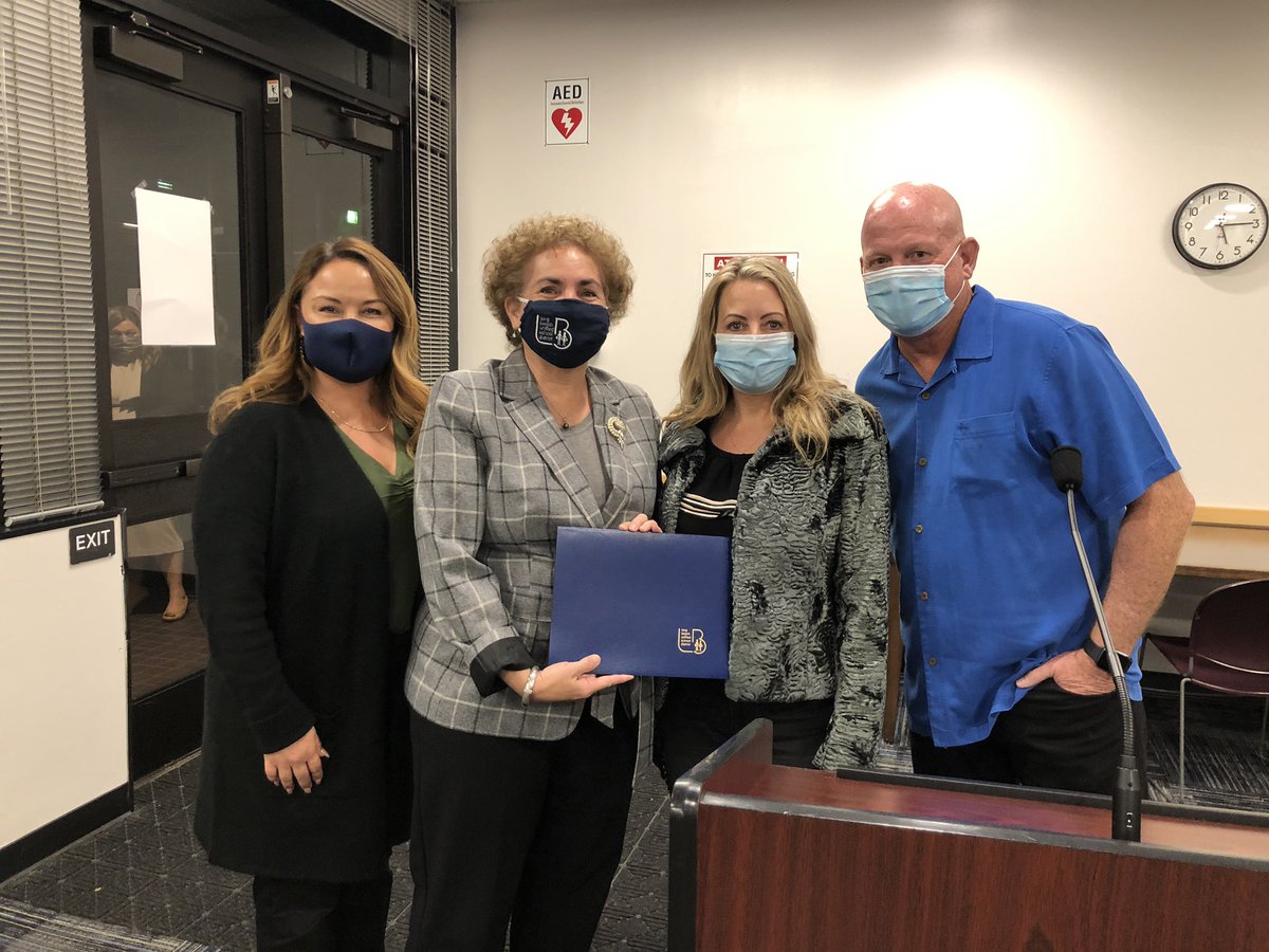 The Long Beach Challenge raised thousands of $ for support to families during COVID. TY Mike &amp; Tracy Murchison for being a force of good for our @LBSchools students. #proudtobeLBUSD