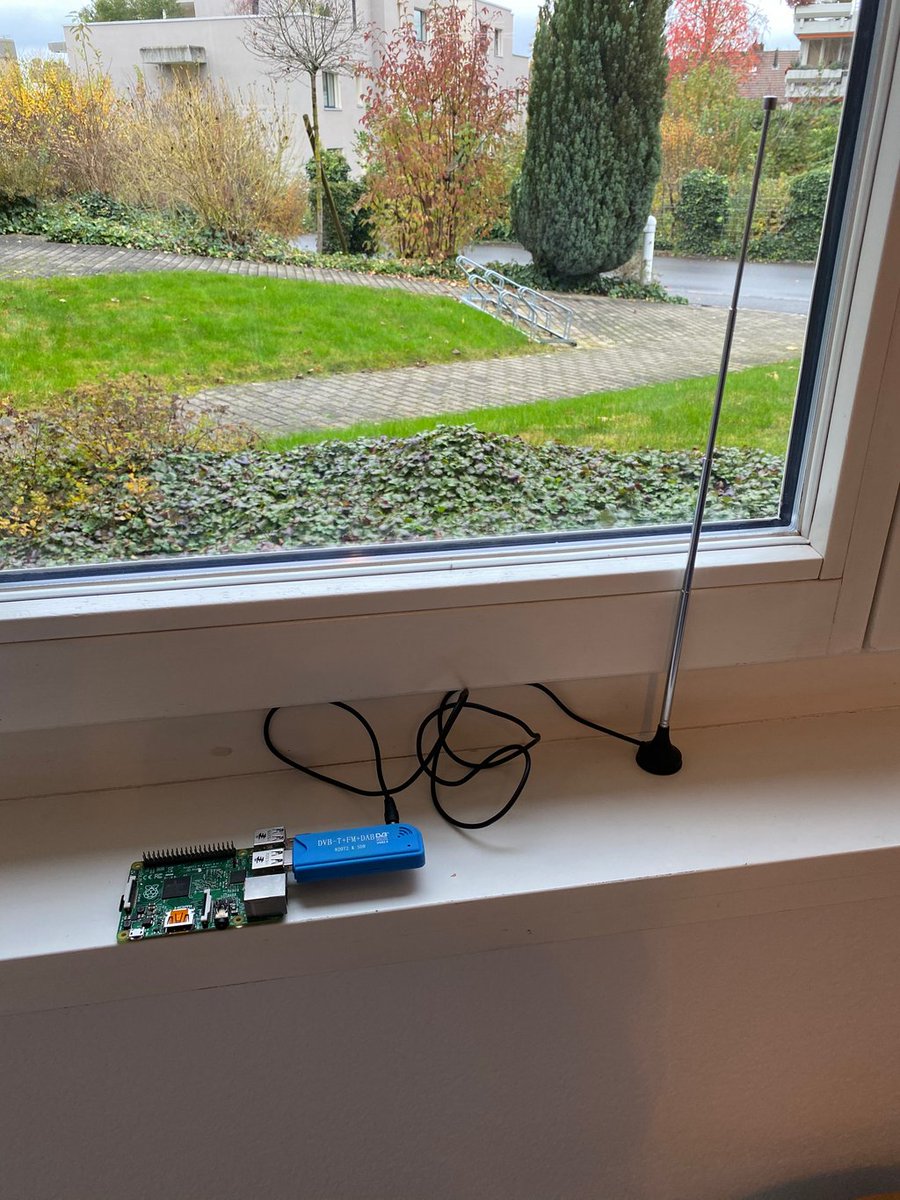 idomyowntricks's tweet photo. How to Monitor Airplane Traffic with a Raspberry Pi https://t.co/UuxWjolP7w #DIY @Raspberry_Pi @flightaware https://t.co/dQKEU055mu