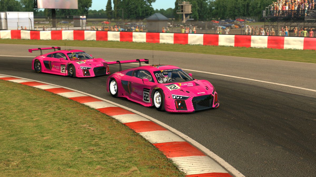 TitanlordsR's tweet photo. Grande corrida em Top Split de @FQuaresma25 e João Neto P4 e P5 respetivamente a contar para o campeonato de IMSA e no Segundo Split @Jaregoo1 a conseguir uma boa vitória no Circuit Gilles Villeneuve Sponsor by: https://t.co/H2GghzxHUo https://t.co/FPPg6x5p4u