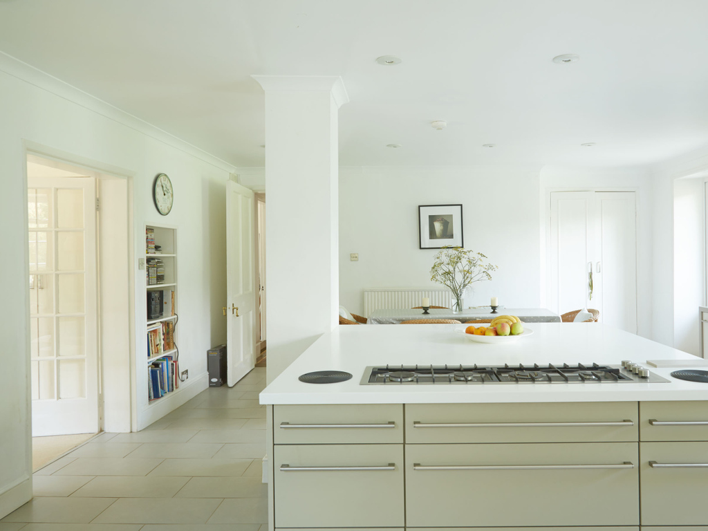 ECLocations's tweet image. LOCATIONS &amp;amp; PRODUCTION 🌟⁠
⁠
The team here at ECP are working hard to ensure your shoots still go ahead with health and safety at the forefront of everything we do. Most of our locations are still available and our team are here to support you with your brief, so get in touch!