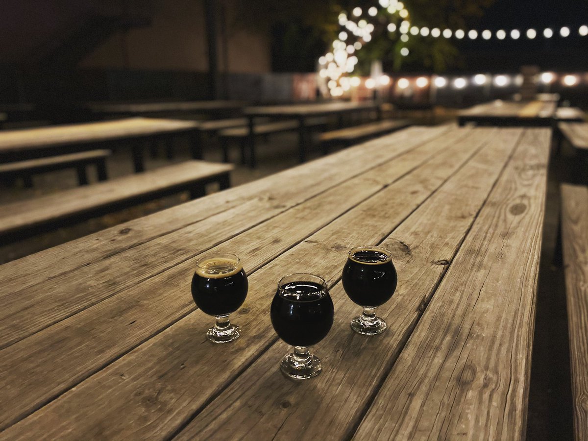 Happy #internationalstoutday! We’ve got a great line up today and you don’t want to miss it 🍺

Open at 3:00pm

#communitythroughbeer #thepatriarchedmond #stoutseason #craftbeer #visitedmond #downtownedmond #keepitlocalok