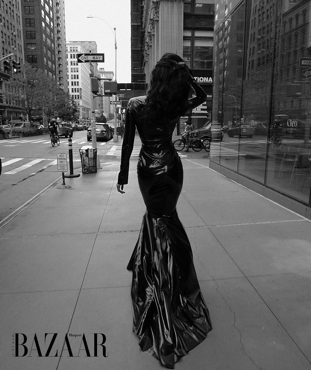 worlds_moda's tweet photo. #editorialsWM (1/1)
#HARPERSBAZAARVIETNAM,
November 2020.
By #MannyRoman
#TaliaRichman https://t.co/5pvpU6V1s9
