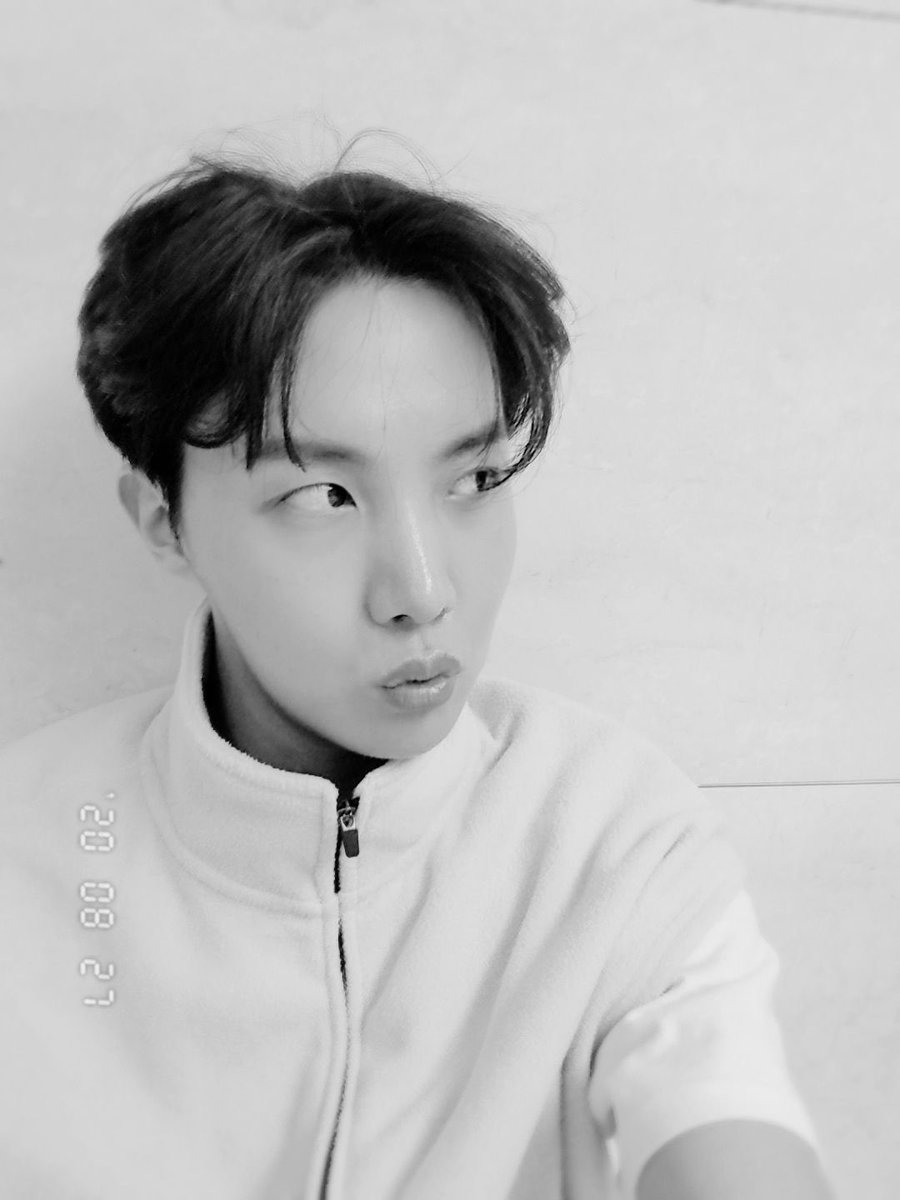 STUDIO_0613's tweet photo. 🐿last summer🐹🌻 https://t.co/UMDgsFaZnu