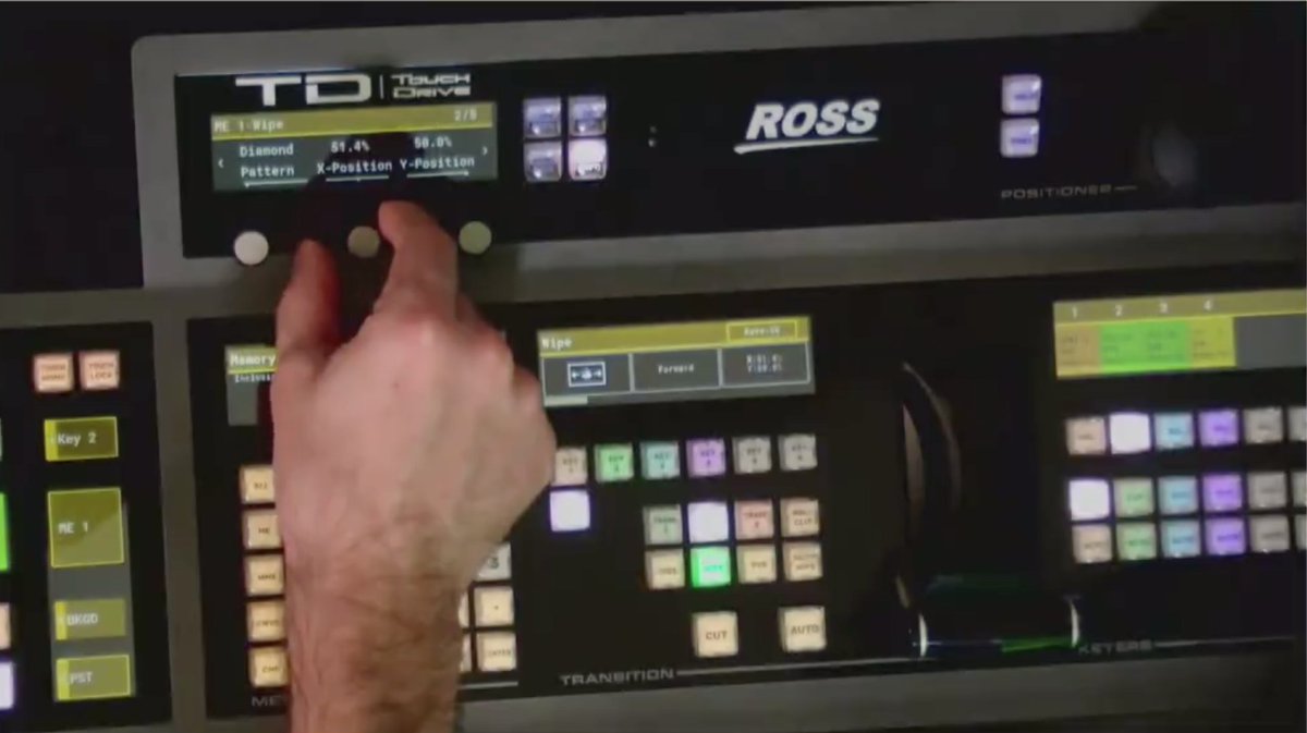 Bringing  #TouchDrive key parameters next to the transition area is going to make building boxes a lot easier. No more playing a grand piano to flip between keyers and size each one.