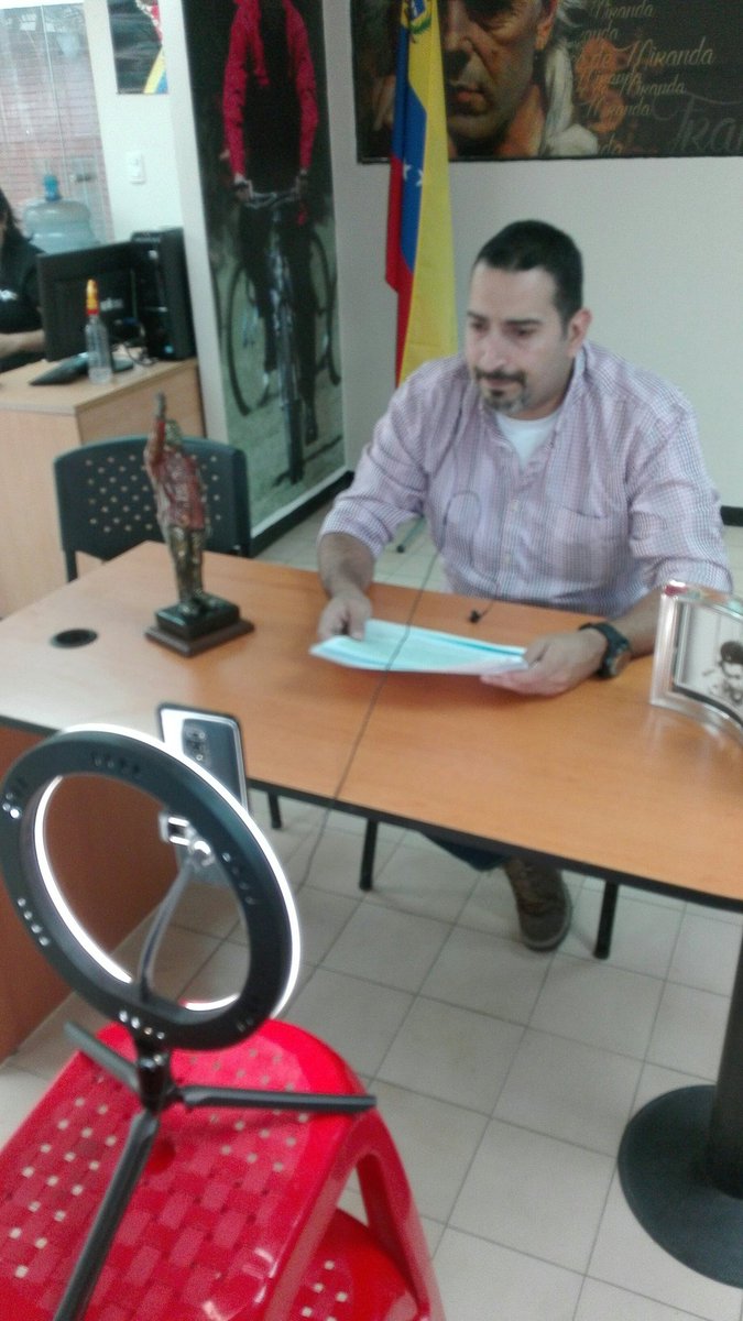 Iniciamos transmisión de nuestro Facebook Live. Acompáñanos en nuestra actividad hoy con #Los20DeInfocentro