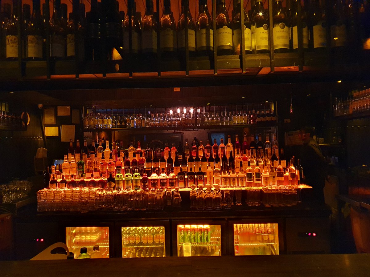 bwithdeepak's tweet photo. after party after expiry
4 more shots
good expiry trading
Gang is expanding
Cheersssssssssssss
π·
@mayankbisen22
@jeesumit
@Rishijuneja1
#tradersloop
#noidatradinghub https://t.co/t6viEYDA9M