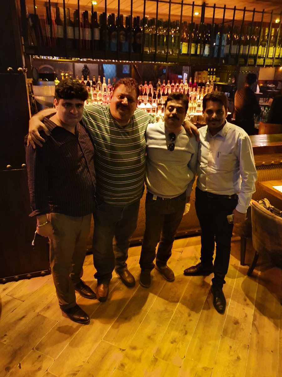 bwithdeepak's tweet photo. after party after expiry
4 more shots
good expiry trading
Gang is expanding
Cheersssssssssssss
π·
@mayankbisen22
@jeesumit
@Rishijuneja1
#tradersloop
#noidatradinghub https://t.co/t6viEYDA9M