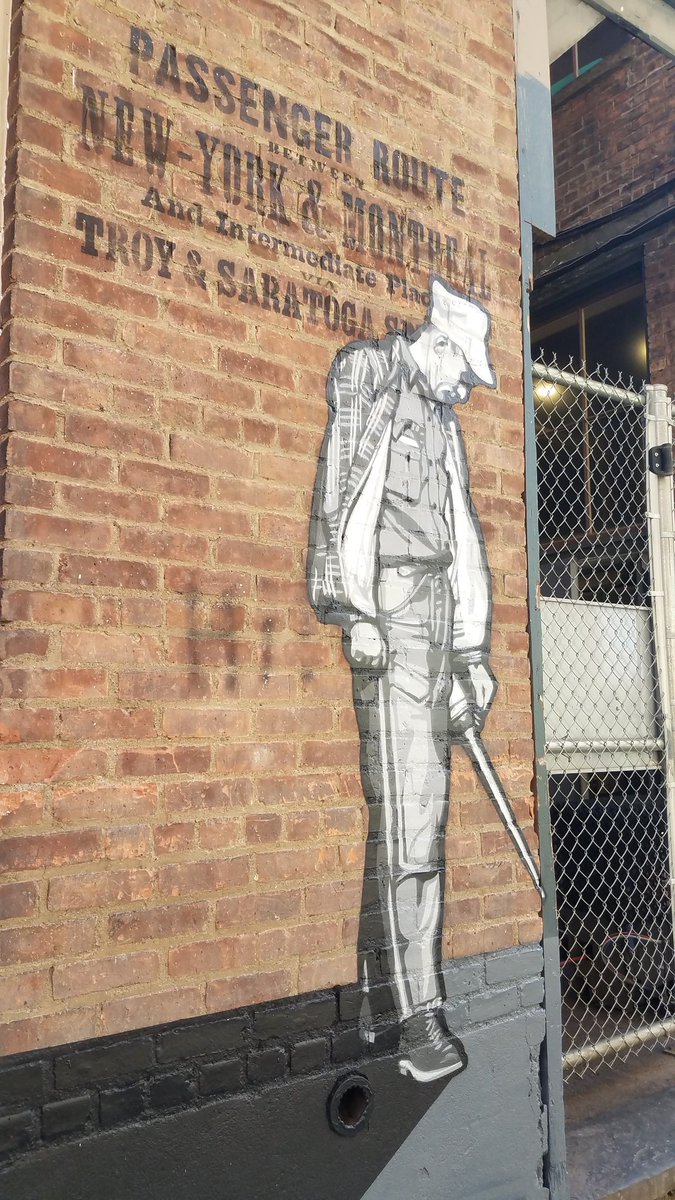 katiejnewcombe's tweet photo. Cheers to the team that made this project happen - they reimagined and reclaimed Franklin Alley as a vibrant, programmed connected cooridor. @nationalgridus provided grant funding through its Urban Revitalization Grant. https://t.co/1ptjE9xDaG