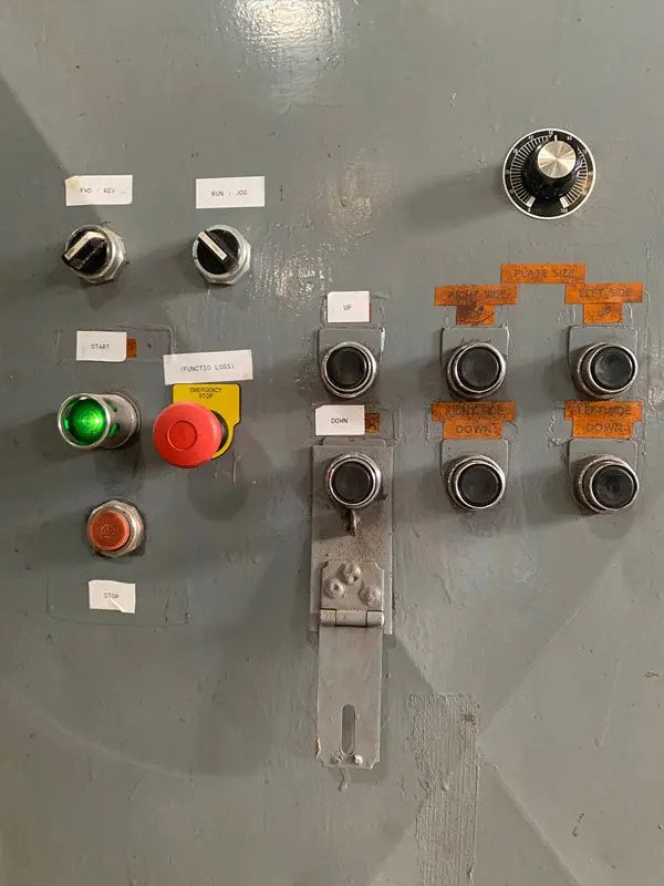 Machinetoolcomm's tweet photo. Used Rolls For Sale - Bertsch #14 Initial Pinch Plate Roll https://t.co/urOiBrbz6Y #mfg #machinetools #rolls #metalbending #metalrolling #fabrication #fabtech2019 #bertsch #tankmaking #welding #rollingplate. https://t.co/MwmHra16iv