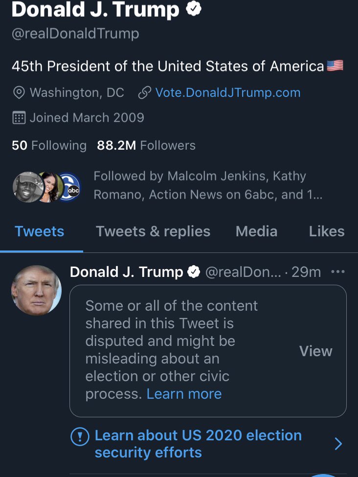 TheRealShadyKT's tweet photo. @realDonaldTrump Are your teeth turning brown from all bullshit you vomit? #brushyoteeth https://t.co/4o48Of5j2H