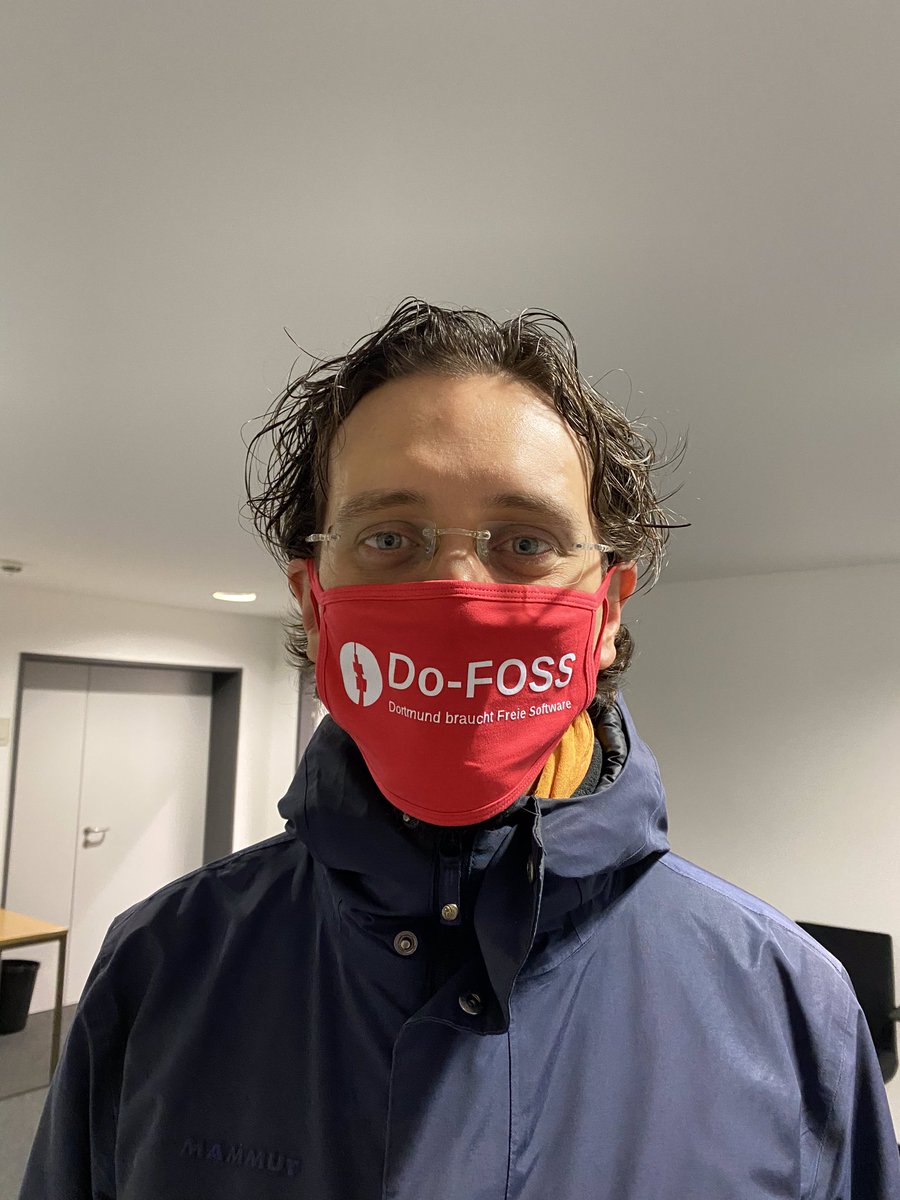 do_foss's tweet photo. Sei wie Christian von Do-FOSS. Trage Maske! #OpenSource #FreieSoftware #Dortmund #DoFOSS https://t.co/v9rzrAuLLo