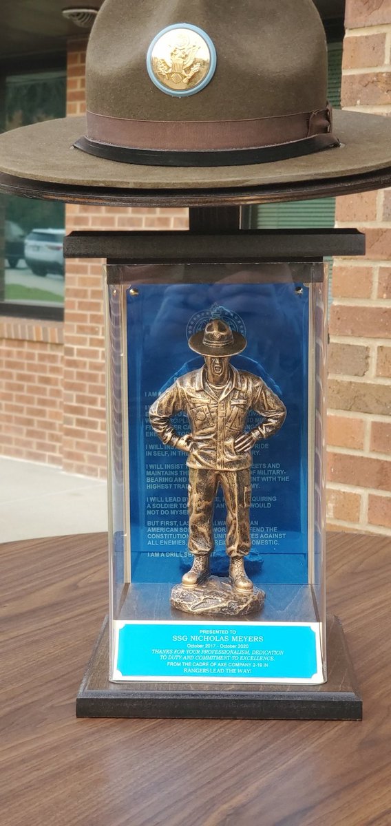 Joe_McAuliffe76's tweet photo. Being responsible for the training of the @USArmy's Infantry Soldiers is not an easy task. Doing it for 36 months, successfully, is even harder. Thank you to the Myers Family, and congratulations! @FortBenning
#BenningsBest
#OffTheTrail
@TRADOC @198thOSUT @rockforce6 https://t.co/eEnRkf5wfR