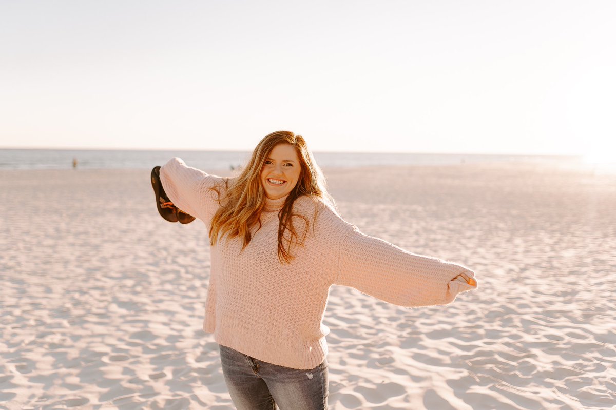 sauphimu's tweet photo. ⭐️SENIOR SPOTLIGHT⭐️ https://t.co/3Us9REzIu2