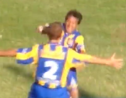 -👱🏻‍♂️: "STOP THE COUNT!"

- 🤔: