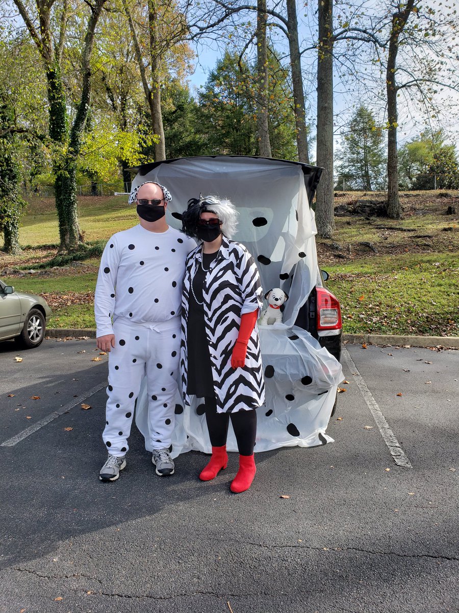 faithgmabe's tweet photo. Thank you North Bristol Baptist for providing some fall fun for our WL students. They were so excited to trunk or treat with you! #northbristolbaptist https://t.co/Cn7o1do4G9