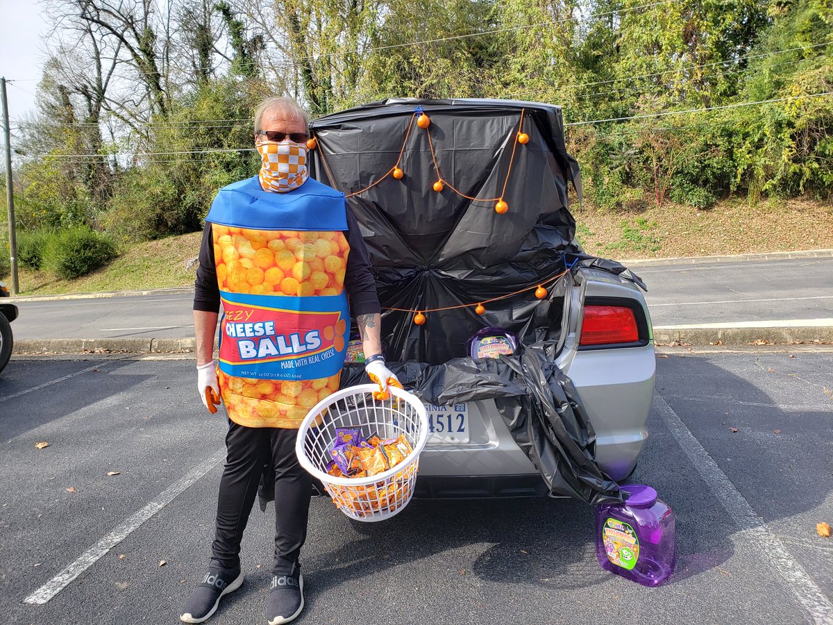 faithgmabe's tweet photo. Thank you North Bristol Baptist for providing some fall fun for our WL students. They were so excited to trunk or treat with you! #northbristolbaptist https://t.co/Cn7o1do4G9