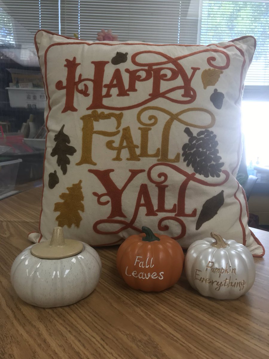 jessicagkelley's tweet photo. Thank you @1230Dawn, Alcorta and @NISDWWT for hosting #FallBingo!! So much fun! #WWTCanDoVirtuallyAnything #BetterTogether https://t.co/MEZ2QwTUpG