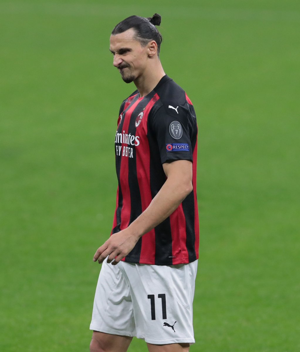 MilanistiOrId's tweet photo. FT #ACMilan 0 : 3 #Lille #UEL 

Lille memberikan kekalahan pertama Milan musim ini. 
Sepertinya 1 gol Penalty dibabak pertama yang disebabkan Capitano membuat permainan Milan tidak cukup baik

Tanggapan Kalian Milanisti? 

#SempreMilan
 #ForzaMilan 🔥🔴⚫️💪 https://t.co/dBYx69ywZw