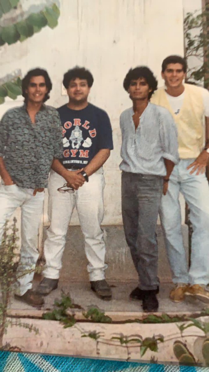 chliot's tweet photo. @PedSuarezVertiz Lindos recuerdos ! Esta foto la tomé yo :) todo el mundo te quiere Pedrito https://t.co/3nTFPytGY5