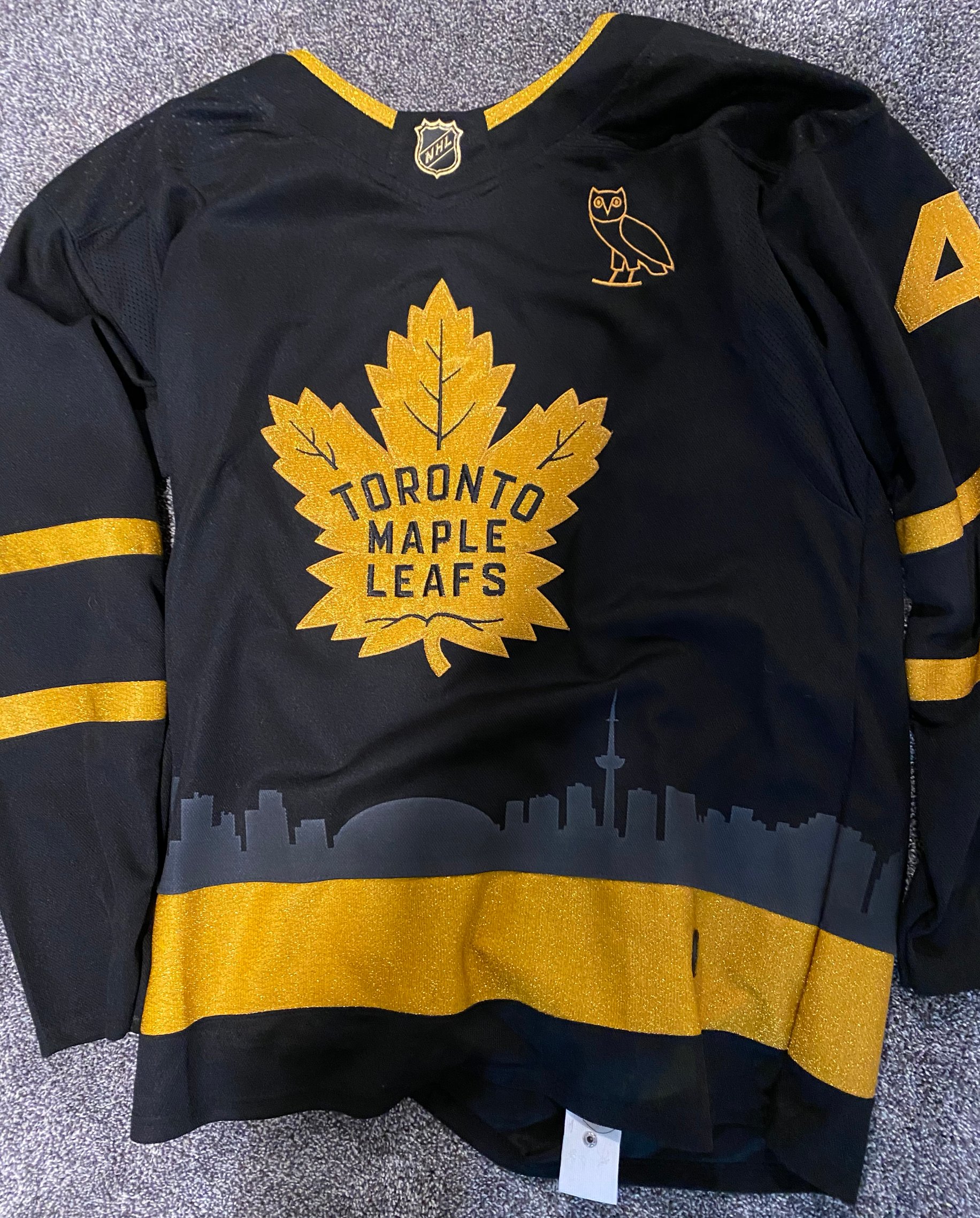 Steve Dangle Glynn on X I ve added some more jerseys to auction off for EasterSealsON First here s my Morgan Rielly OVO jersey. I ve never seen one like it before. https t tPcmmDi3JR https t YmA...
