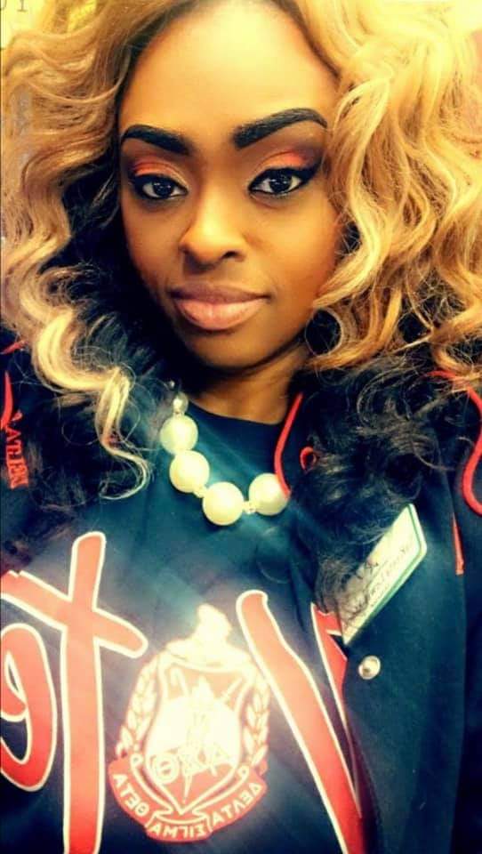 FortBraggDeltas's tweet photo. Those Fort Bragg Deltas answered the call and Strolled to the Polls in Pearls and Chucks!
#PowerInOurVoice #PowerInYourVote #DSTVotes #PearlsAndChucks https://t.co/FtQWihPmmz