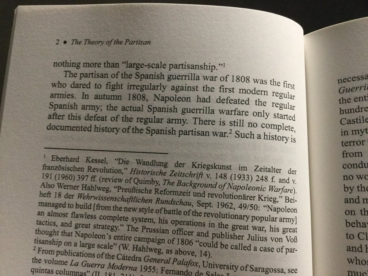 Schmitt considers that the partisan is that who fights a regular army, and roughly sees the inception of the phenomenon during the Napoleonic Wars, and notably in Spain, where 50k ‘guerrilleros’ could put in check a regular French army 5x that size.3/n